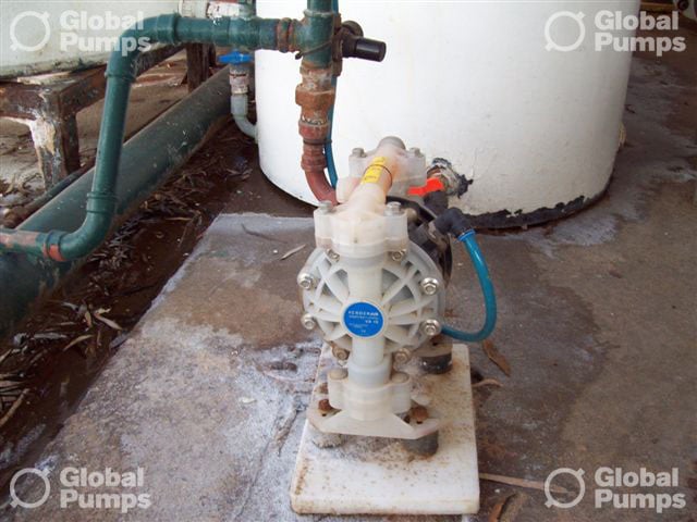 GlobalPumps-Verderair-Air-Operated-Diaphragm-Pump-Transfer-Pumps-Image-213-934x700.jpg